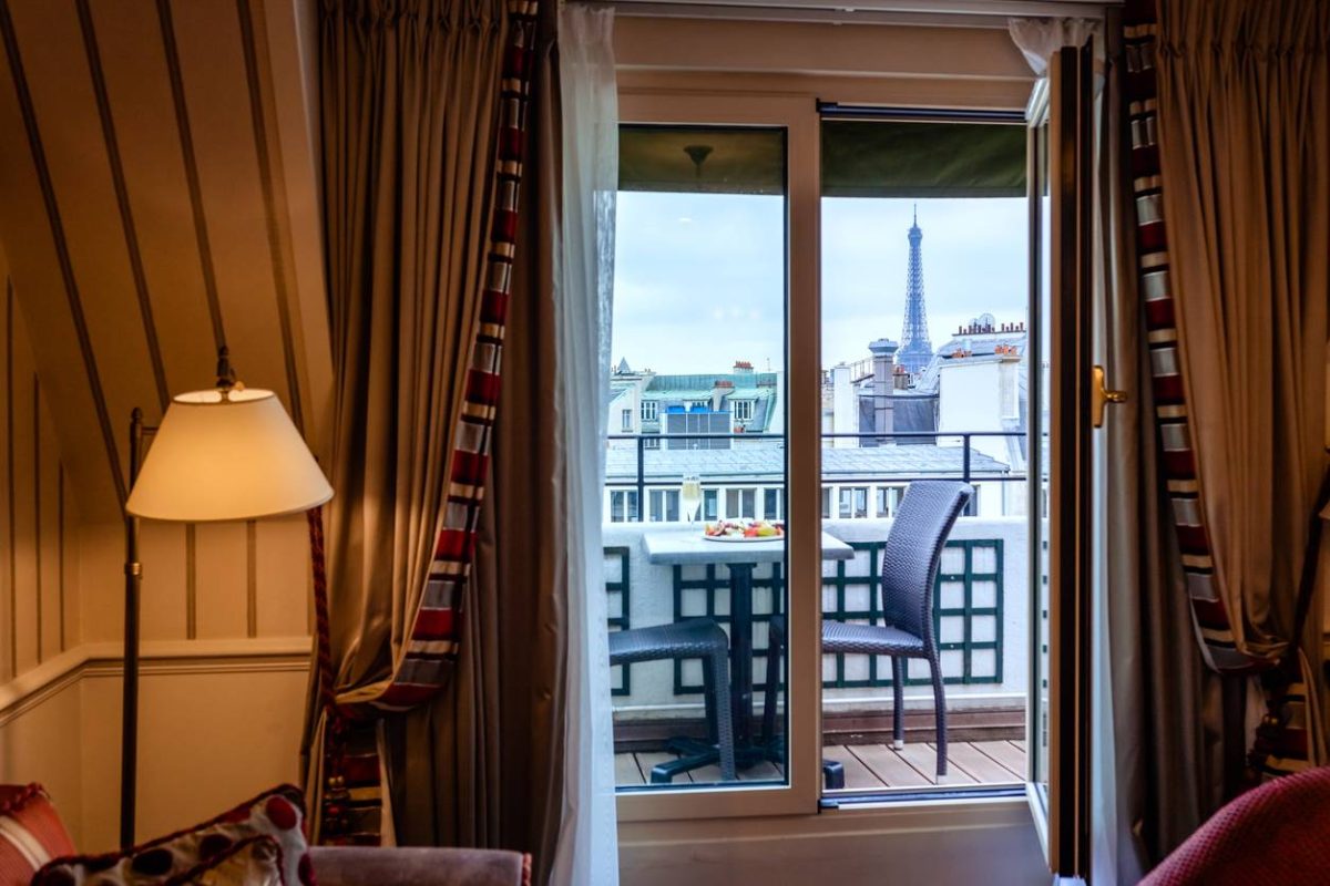 voyage séjour Paris chambre d'hôtel